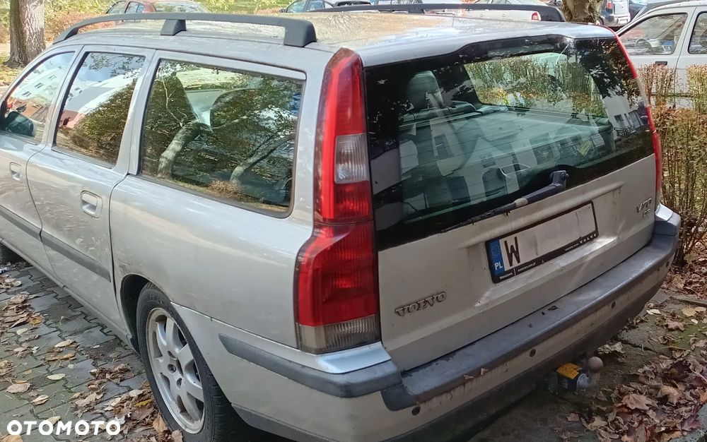 Volvo V70 D5 AWD Automatik - 4