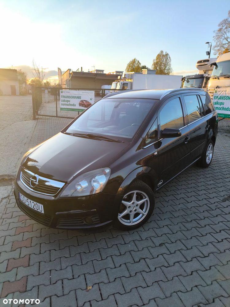 Opel Zafira - 2