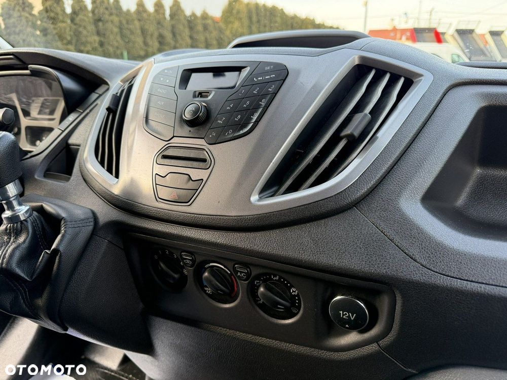 Ford Transit - 13