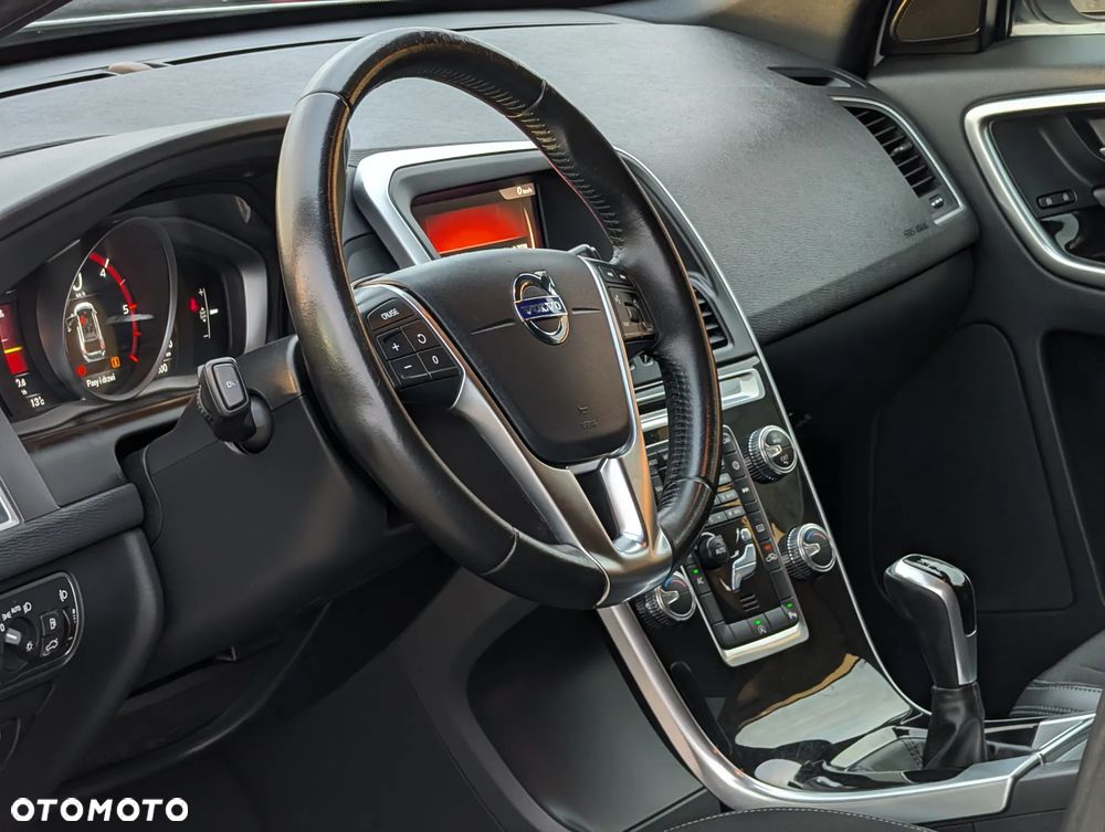Volvo XC 60 D3 Momentum - 23
