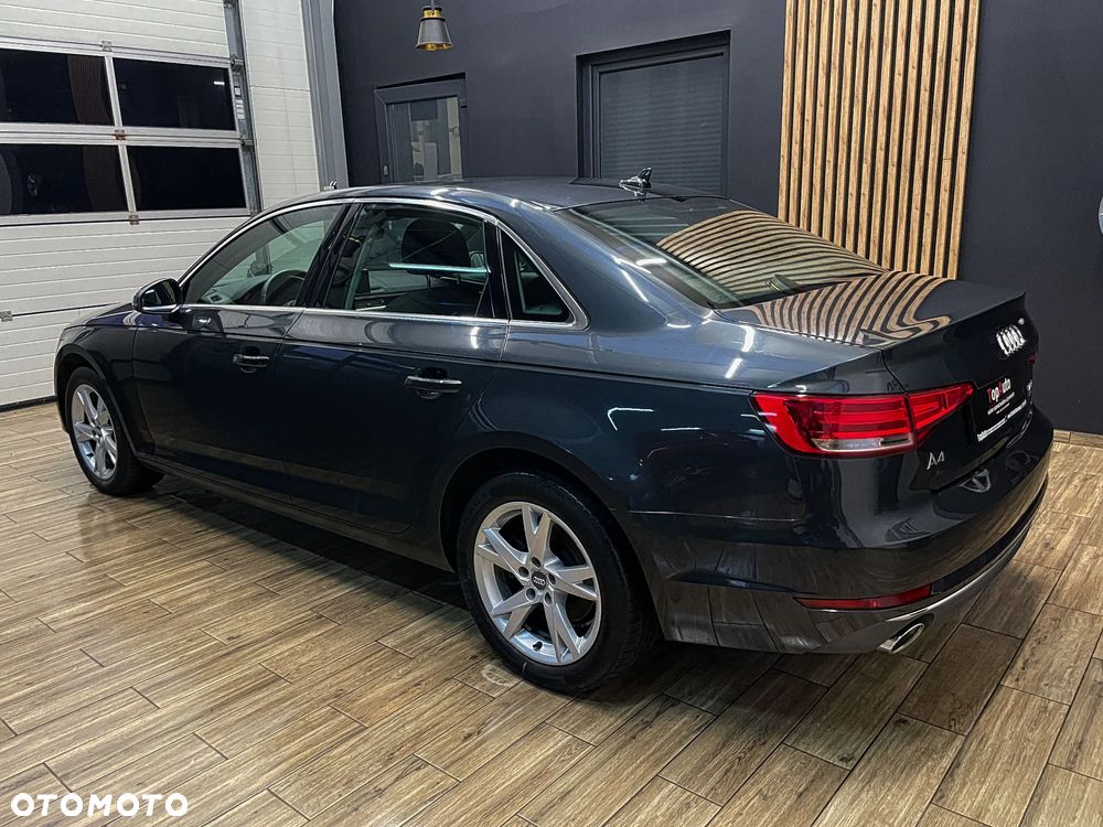 Audi A4 Limousine 2.0 TFSI ultra S tronic - 11