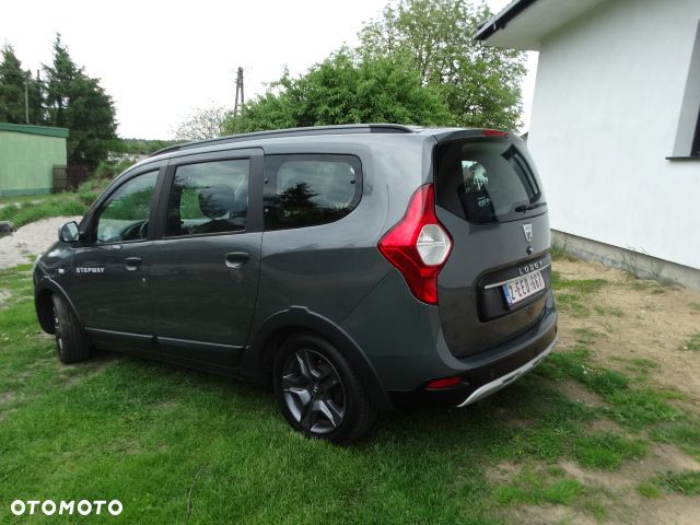 Dacia Lodgy TCe 115 Stepway - 4