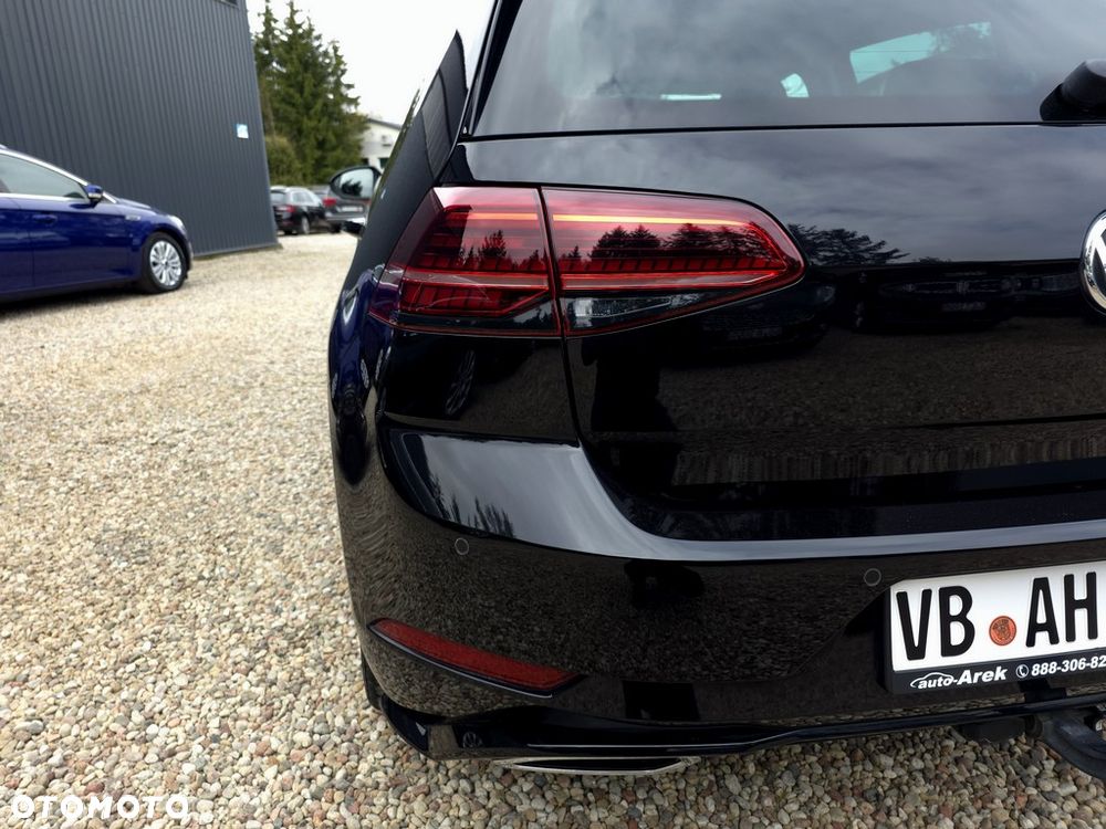 Volkswagen Golf - 26