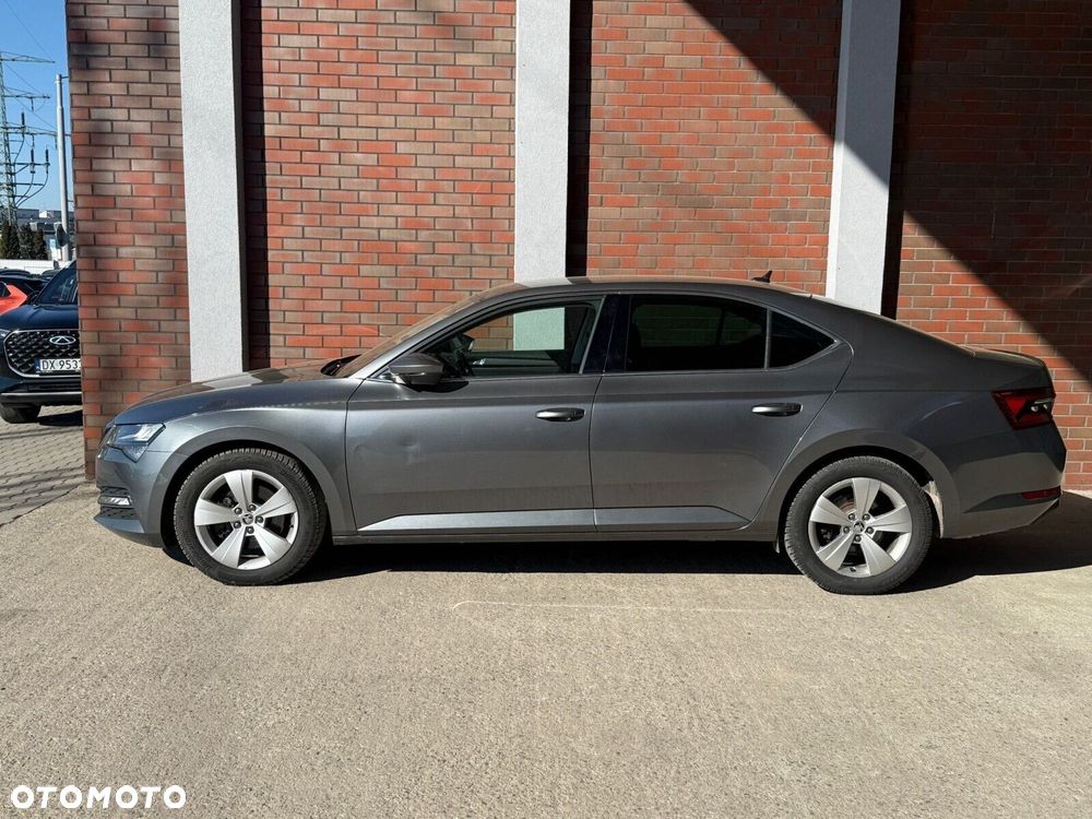 Skoda Superb 2.0 TDI SCR Style DSG - 8