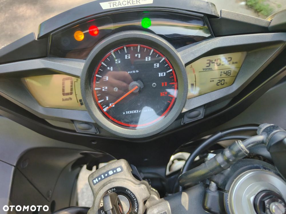 Honda VFR - 2