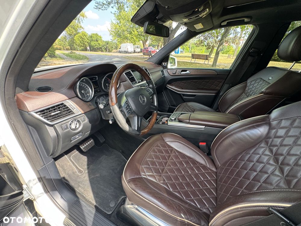 Mercedes-Benz GL 500 4-Matic - 13