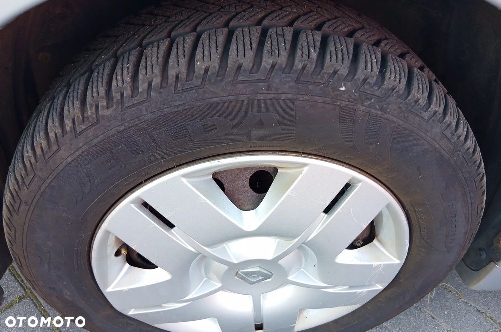 Mitsubishi Grandis - 10