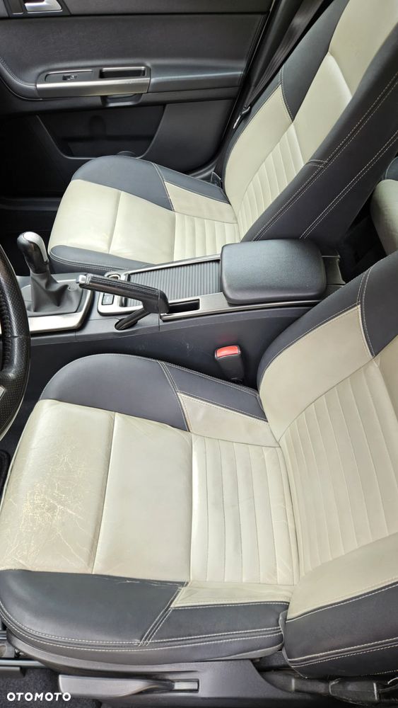 Volvo V50 D2 Kinetic - 21