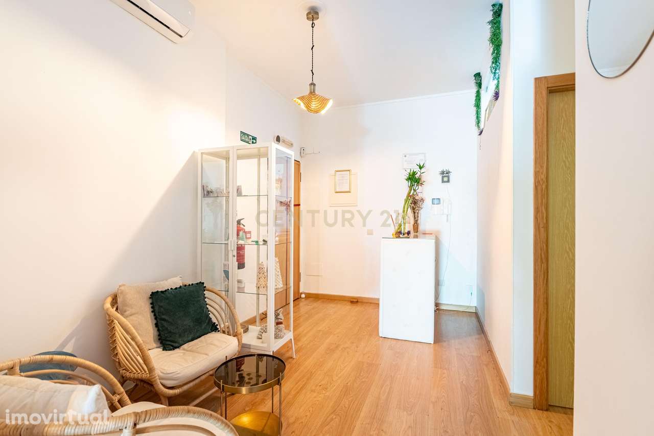 Trespasse Spa equipado no Barreiro - Grande imagem: 3/22