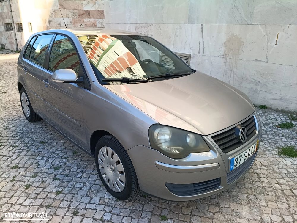 Volkswagen Polo 2008 photo 2