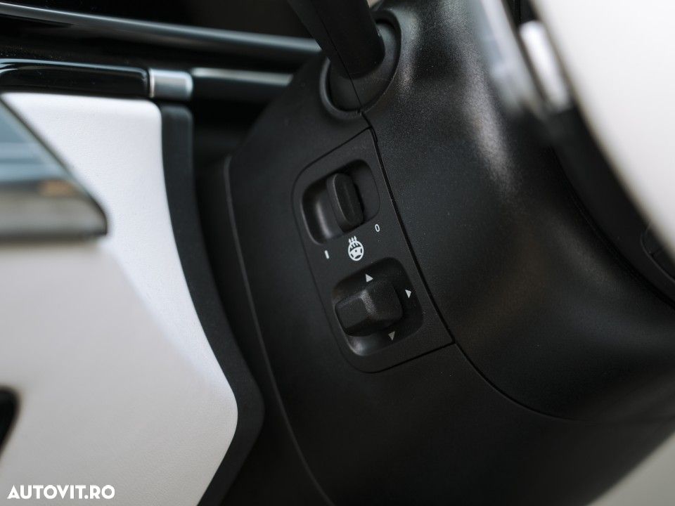 Mercedes-Benz S - 12