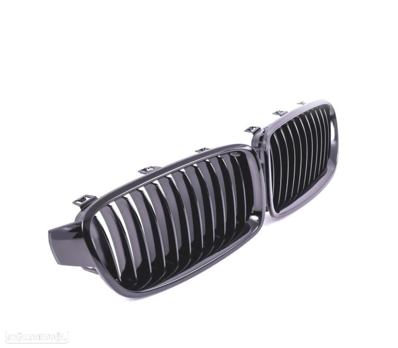 GRELHAS FRONTAIS BMW F30 F31 PRETO BRILHANTE - 1