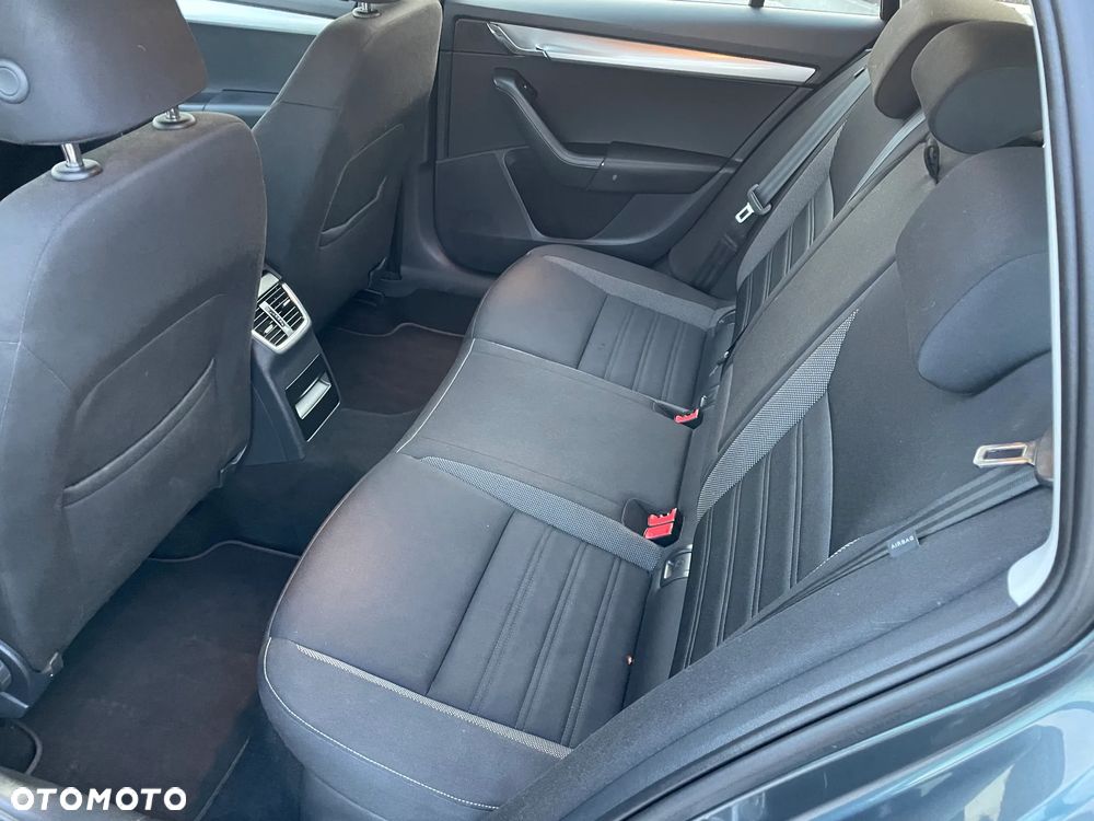 Skoda Octavia 1.6 TDI Ambition - 9