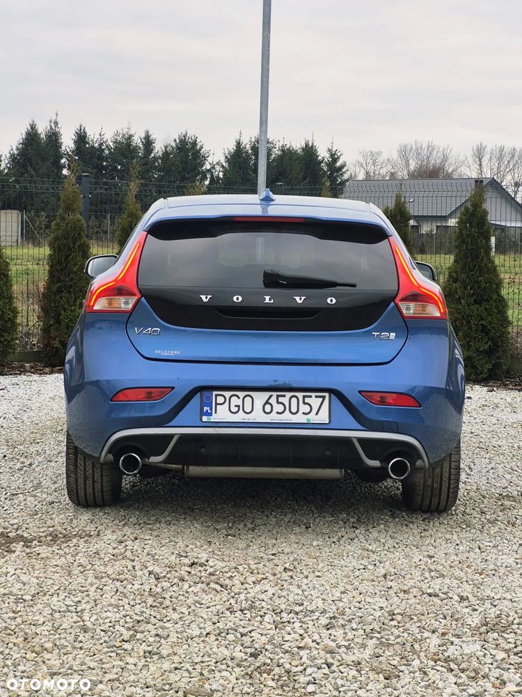 Volvo V40 T2 Geartronic RDesign - 12