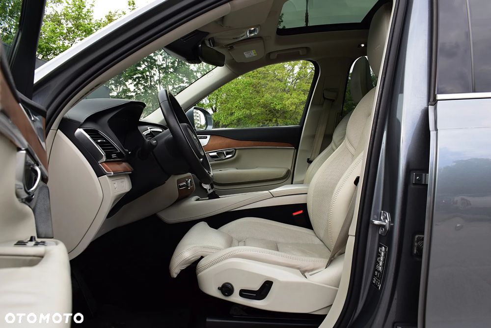 Volvo XC 90 B5 D AWD Inscription 7os - 7