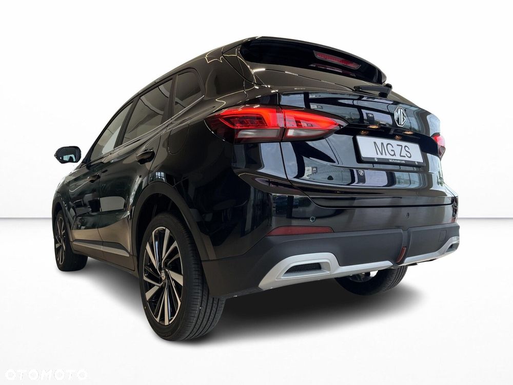 MG ZS Hybrid+ - 26