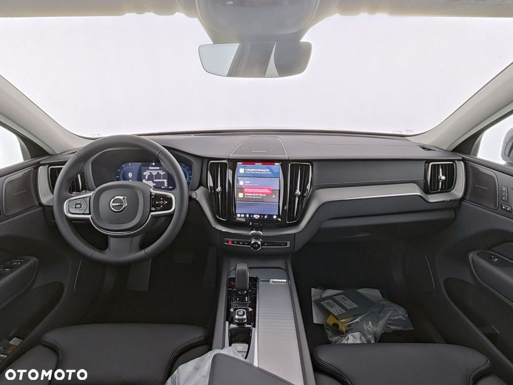 Volvo XC 60 B5 B AWD Ultra Dark - 5
