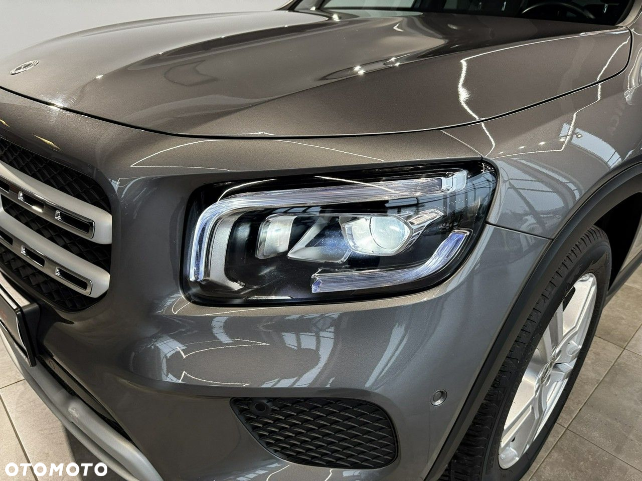 Mercedes-Benz GLB - 10