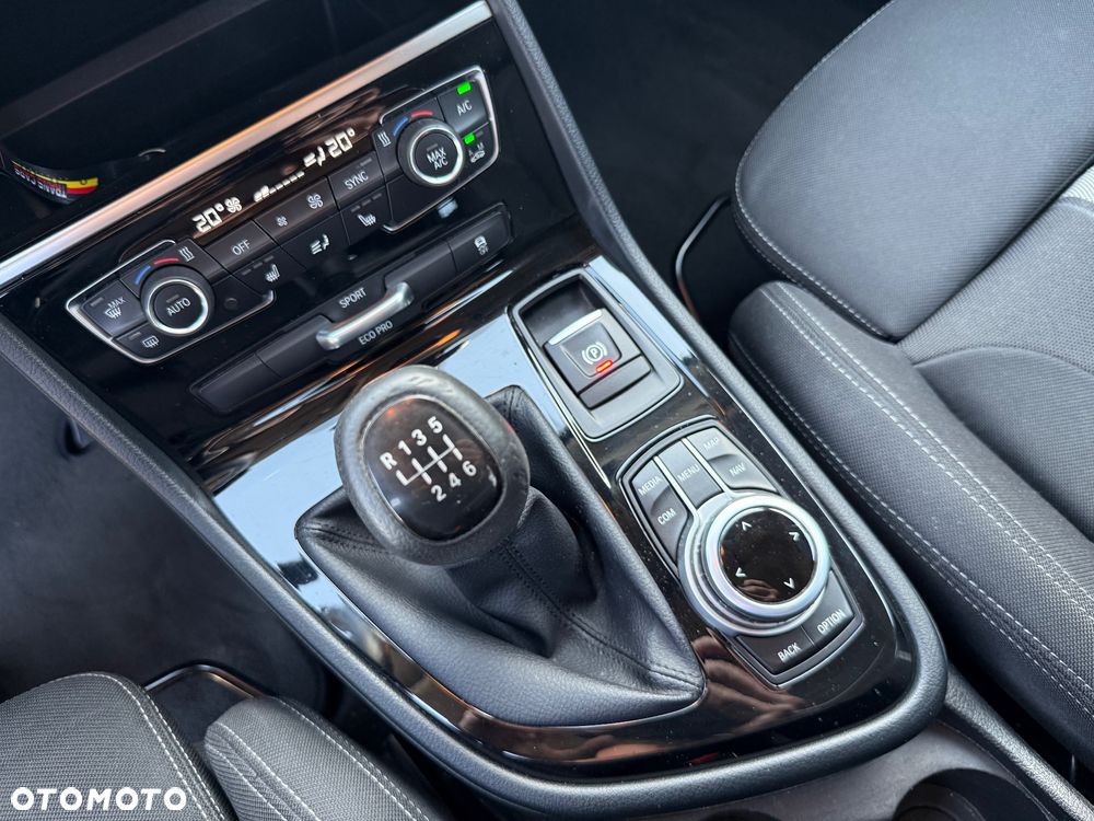 BMW Seria 2 218d GT Sport Line - 29