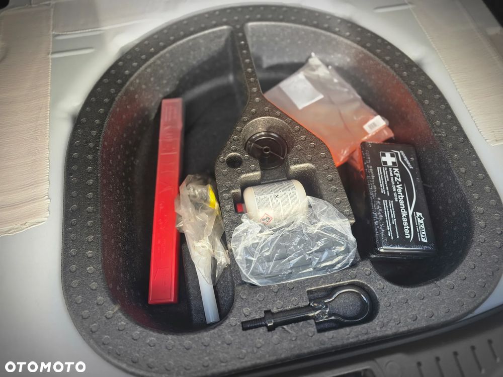 Ford Focus 2.0 EcoBoost ST - 25