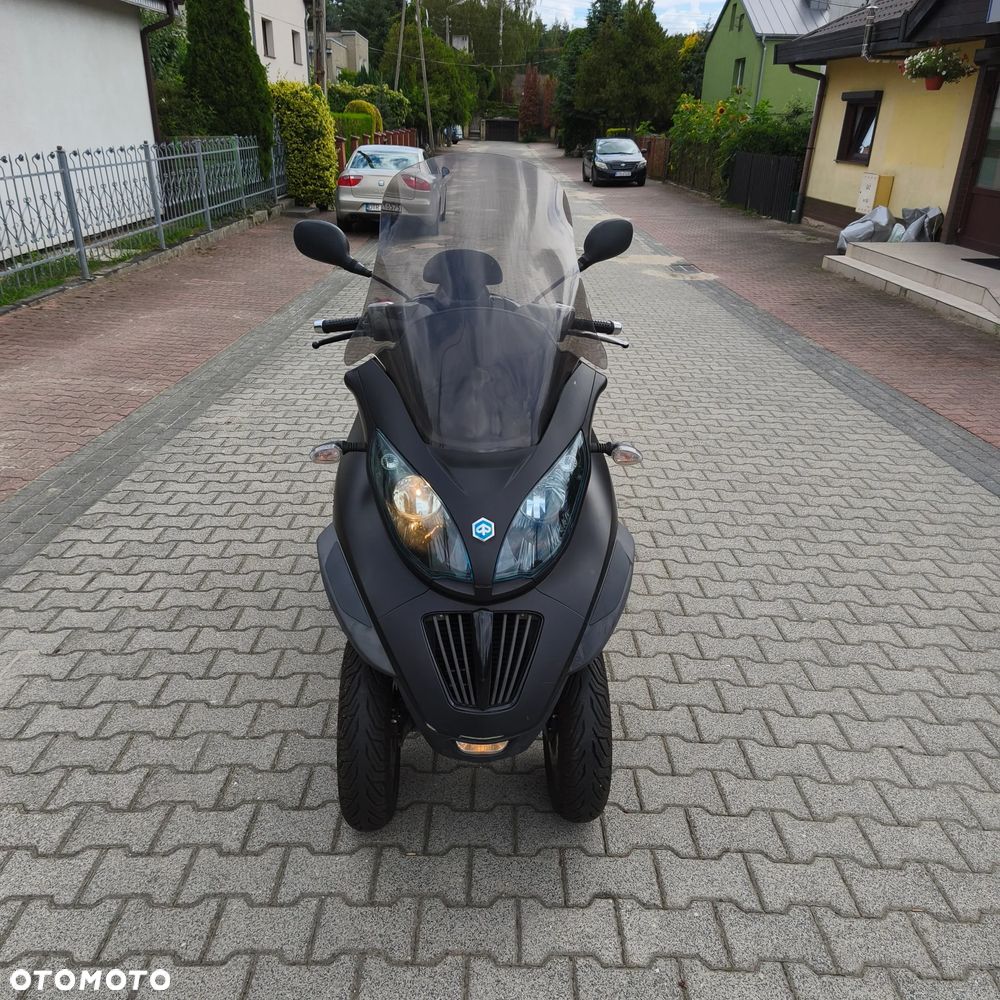 Piaggio MP-3 - 1