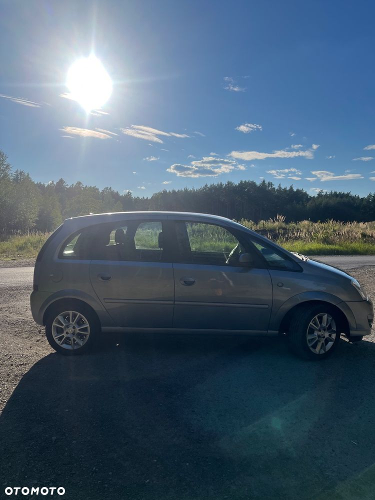 Opel Meriva 1.6 Essentia - 4