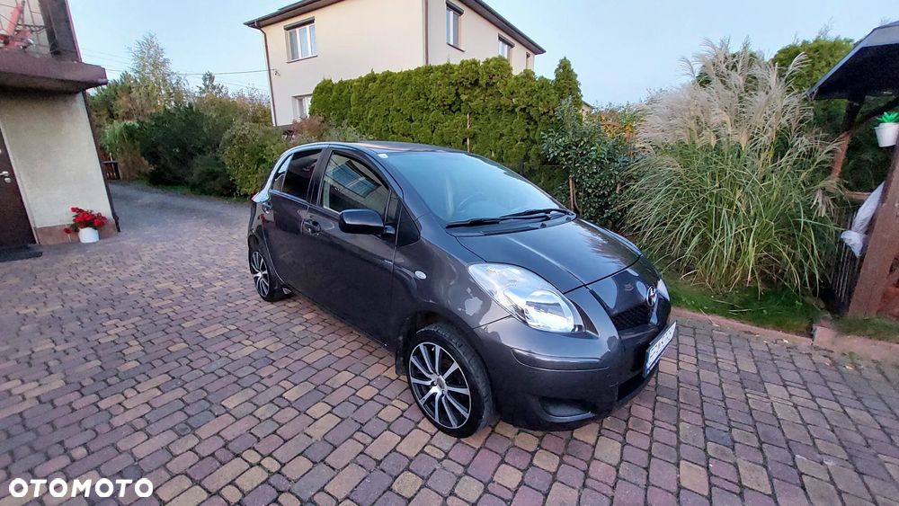 Toyota Yaris 1.0 Sol - 4