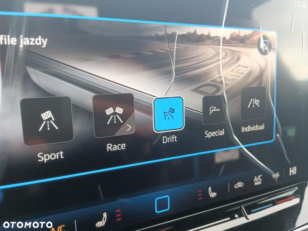 Volkswagen Golf - 11