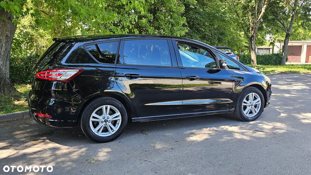 Ford S-Max - 32