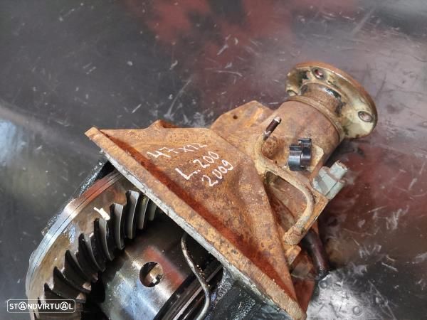 Diferencial  Mitsubishi L 200 / Triton Camião De Plataforma/Chassis (K - 4