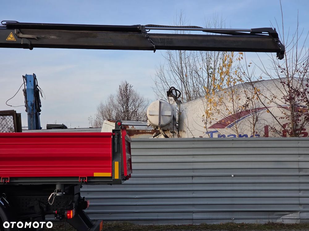 Mercedes-Benz AROCS 1824 // HDS HMF 1420-K2 // PILOT FUNKCJE 5 i 6 // NOWY KIPER WYWROTKA // ZAWIESZENIE BUDOWLANE WYSOKIE // PRZED PIERWSZĄ REJ W PL - 14