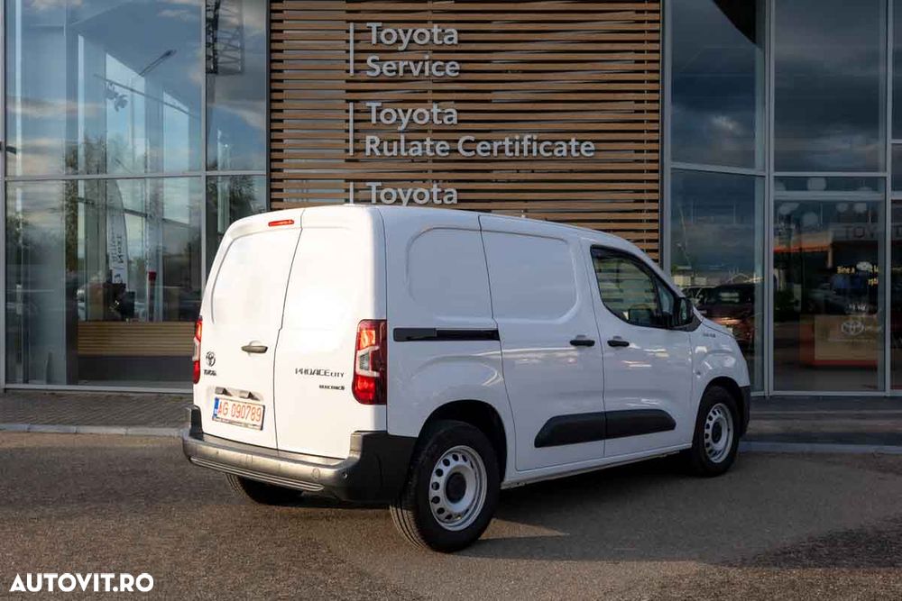 TOYOTA Proace 2024 — imagine 8