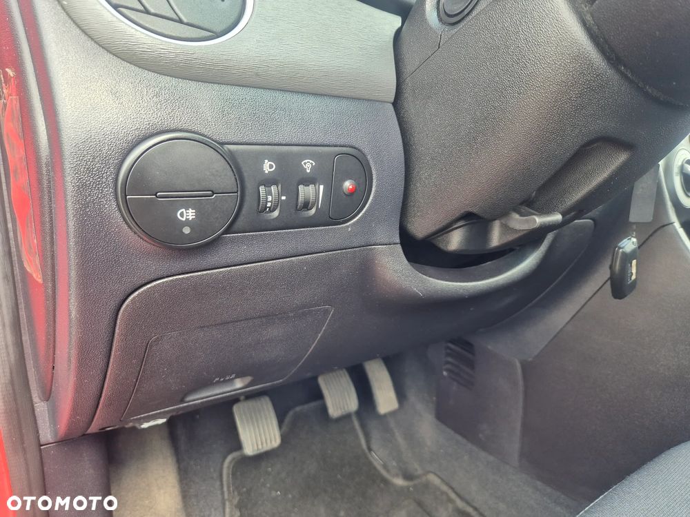 Hyundai i10 1.1 Classic + - 26