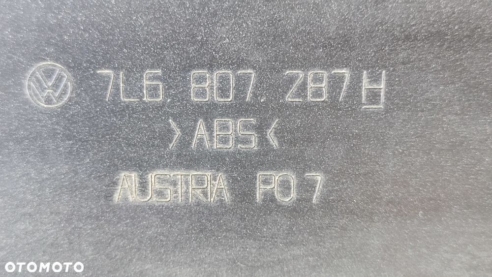 VW TOUAREG 7L 03-09R PODKLADKA PODSTAWA TABLICY REJESTRACYJNEJ LD7Z PRZOD 7L6807287 H - 3