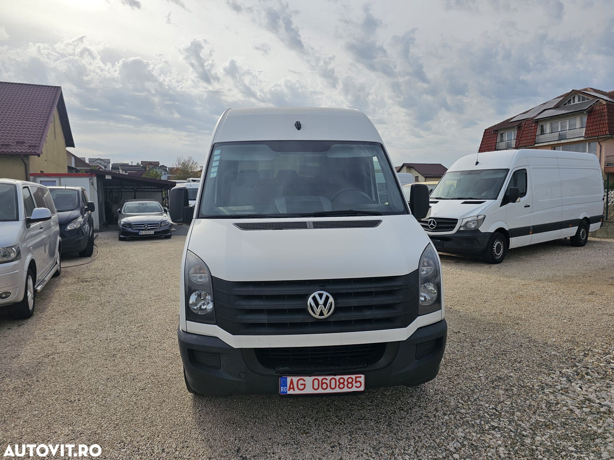 Volkswagen Crafter 2.0 TDI - model MEDIU - doua usi laterale - 9