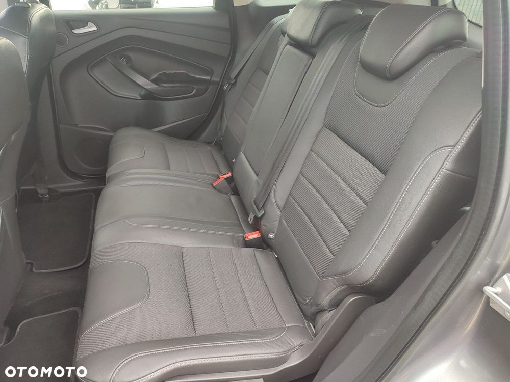 Ford Kuga 2.0 TDCi 2x4 Titanium - 8