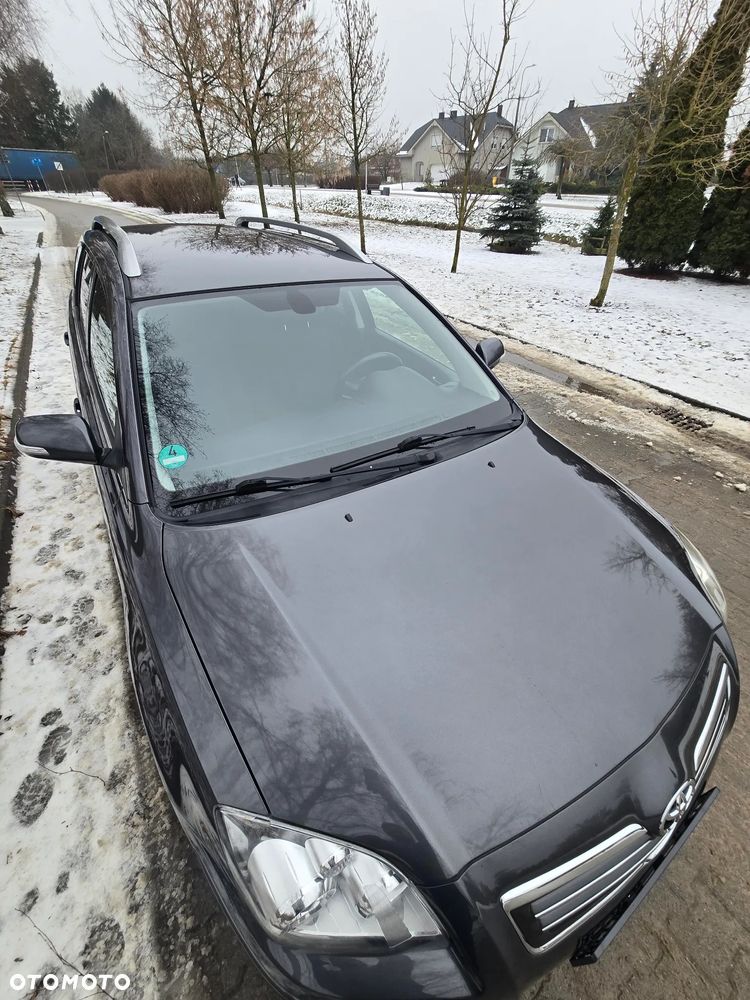 Toyota Avensis 1.8 VVT-i Combi - 14