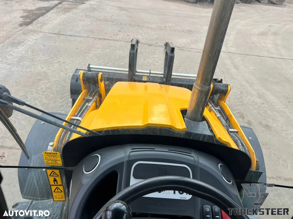 JCB 3CX - 7