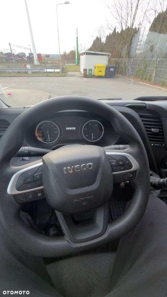 Iveco Daily - 12