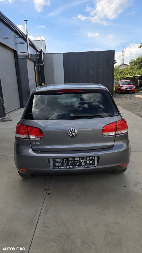 VOLKSWAGEN Golf 2010 — imagine 4