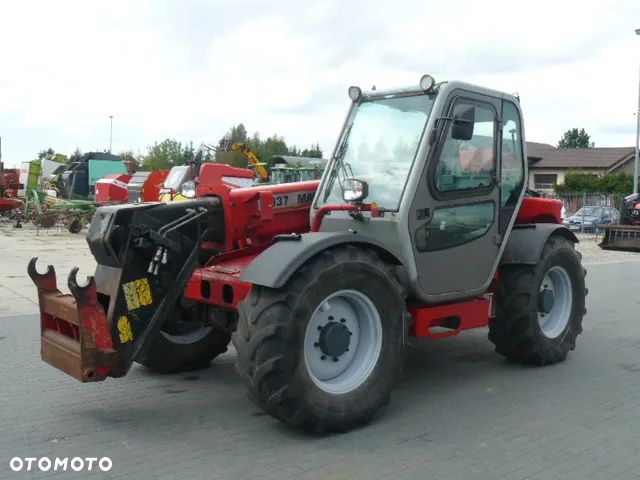 Massey Ferguson Massey Ferguso 8937 ( Bobcat ) - 4