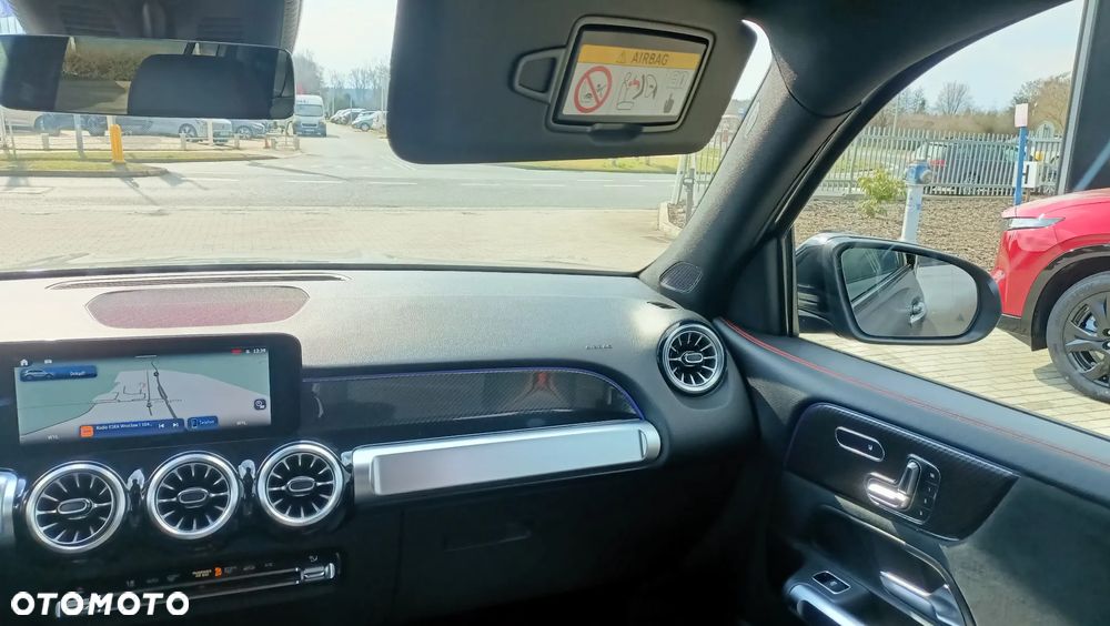 Mercedes-Benz GLB 200 d 4-Matic AMG Line 8G-DCT - 12