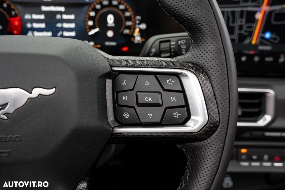 Ford Mustang Convertible 5.0 Ti-VCT V8 Aut. GT - 31