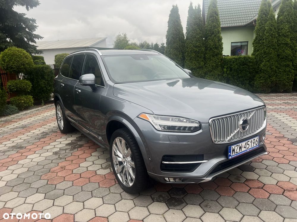 Volvo XC 90 - 1