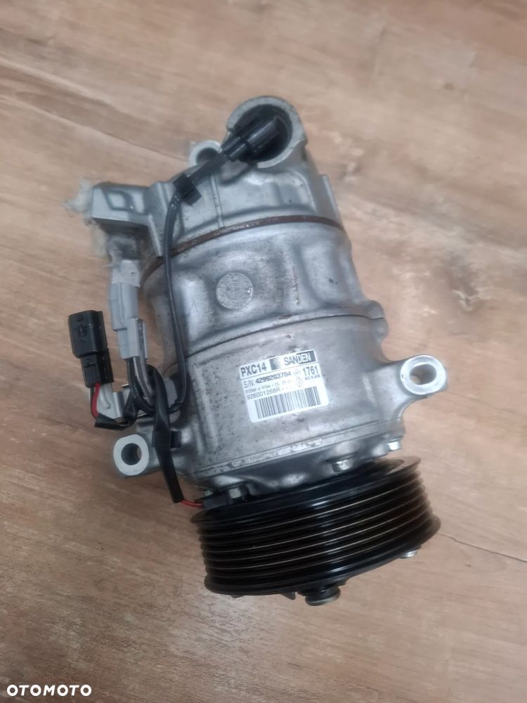 Renault Scenic 1.6 DCI  kompresor sprężarka 926001268R - 1