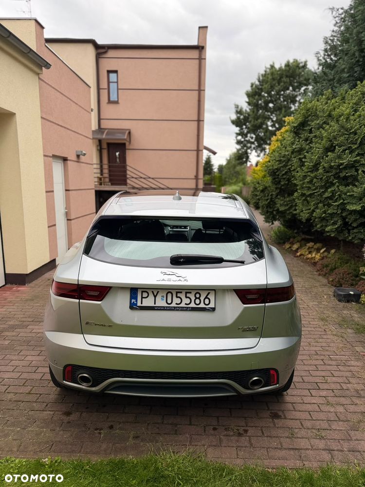 Jaguar E-Pace 2.0 i4P AWD R-Dynamic S - 33