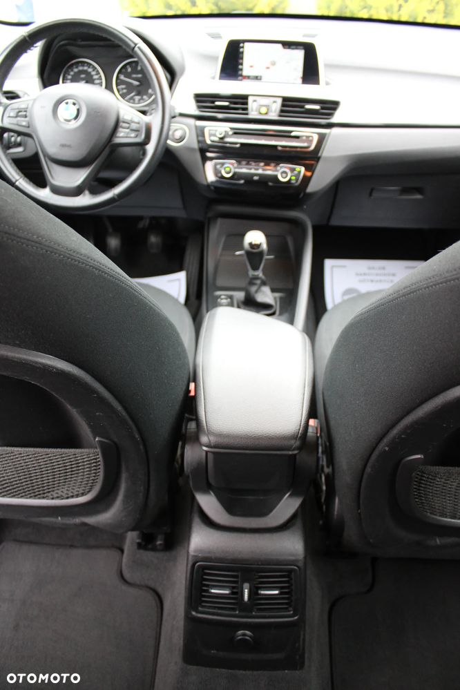 BMW X1 sDrive18d Advantage - 29