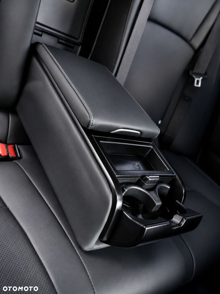 Lexus ES 300h Business Edition - 28