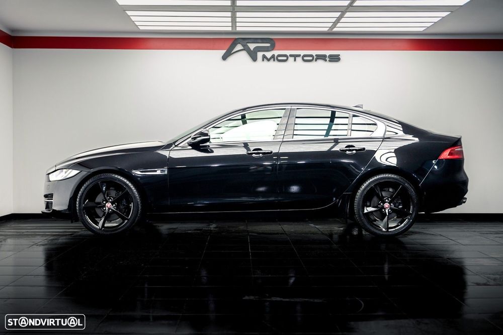 Jaguar XE 2.0 D Prestige Aut. - 7