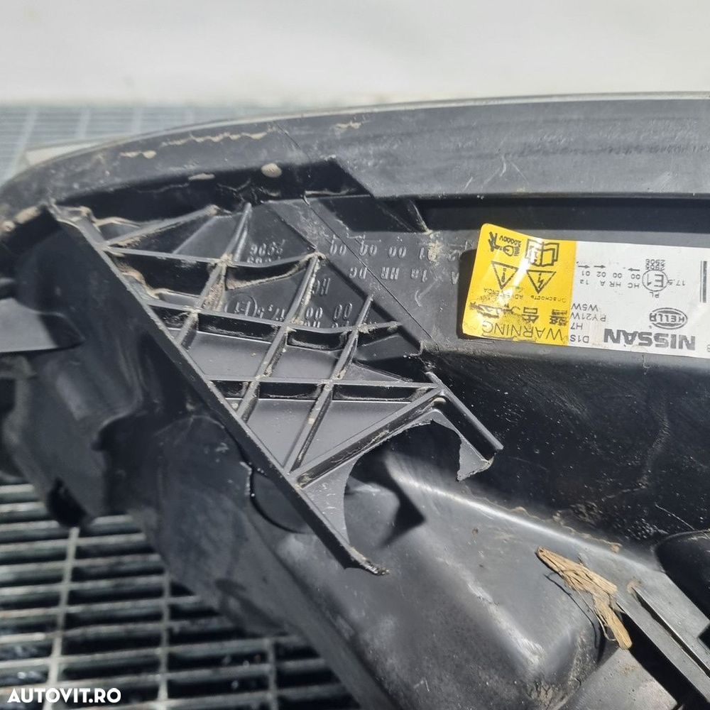 Far Dreapta Nissan Qashqai Facelift 2010 - 2013 SUV 4 Usi (1484) Xenon DOUA CLEME RUPTE - 4